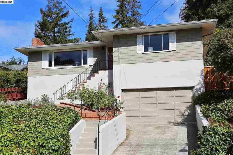 4117 Whittle Ave, Oakland, CA 94602-2543