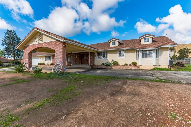 26941 California Ave, Hemet, CA 92545