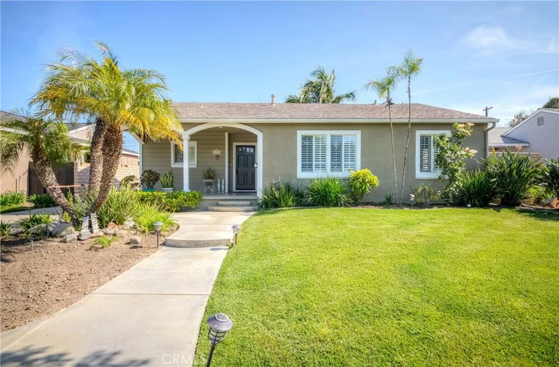 1900 W Ash Avenue, Fullerton, CA 92833