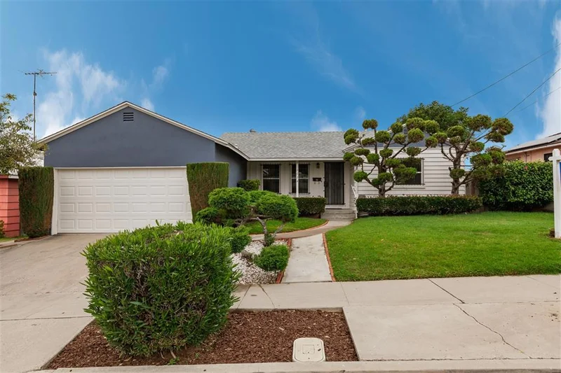 5614 Dream St., San Diego, CA 92114