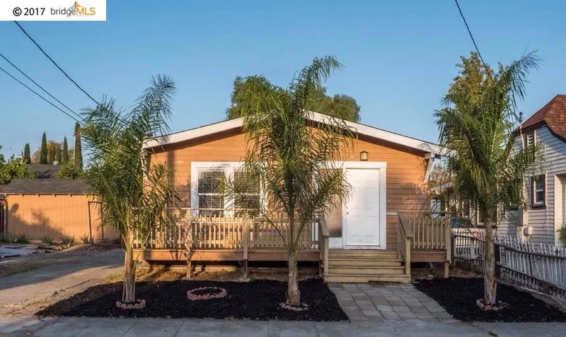 1160 Cedar St, Pittsburg, CA 94565
