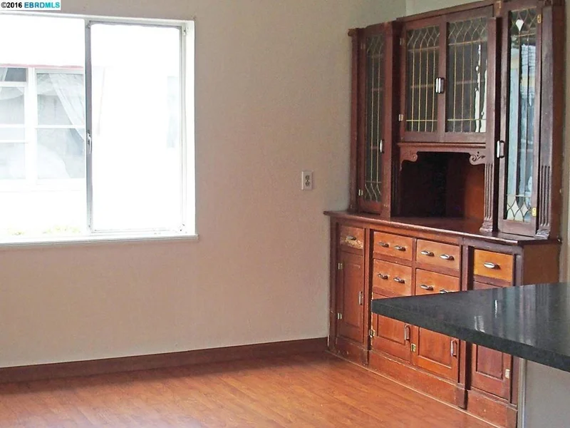 1256 64th St, Emeryville, CA 94608