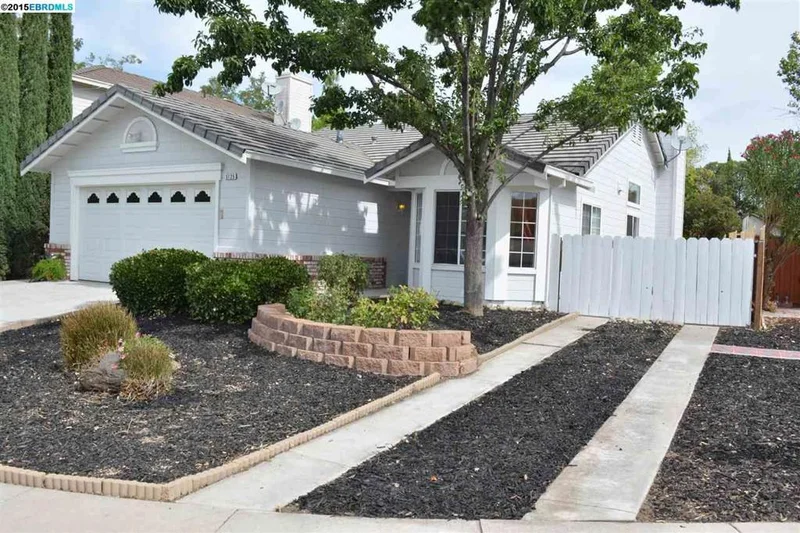 5125 Woodmont Ct, Antioch, CA 94531