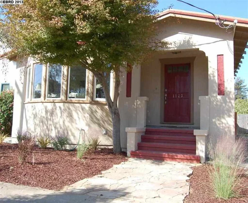 1123 Blake St, Berkeley, CA 94702-2002