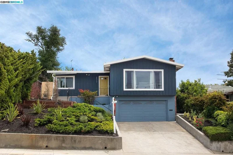 4512 Davenport Ave, Oakland, CA 94619