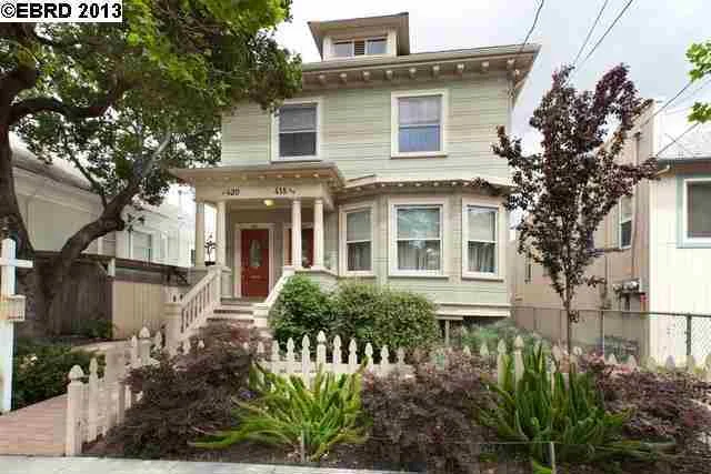 418 38th St #A, Oakland, CA 94609-2706