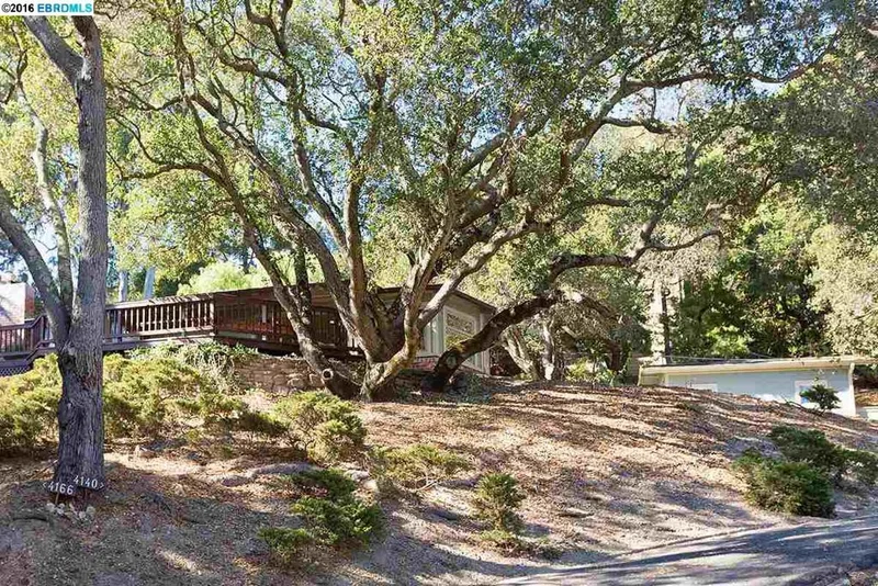 4140 Saint Andrews Rd, Oakland, CA 94605