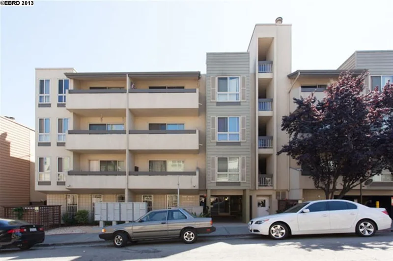 77 Fairmount Ave #319, Oakland, CA 94611-5916
