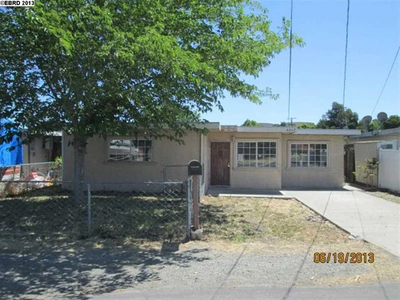 4207 Valley Ave, Martinez, CA 94553-1441