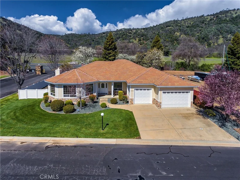 8506 Paradise Valley, Lucerne, CA 95458