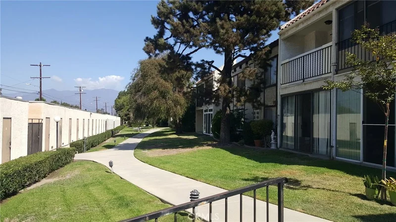 4501 Peck #16, El Monte, CA 91732