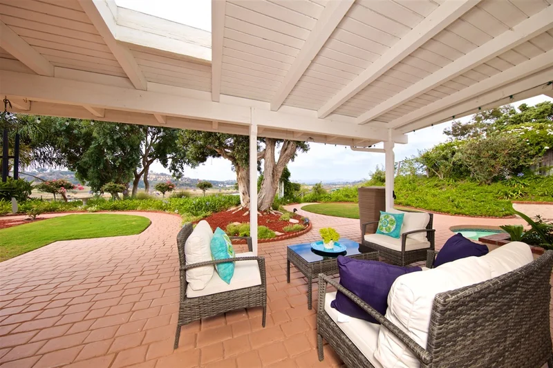 900 Santa Hidalga, Solana Beach, CA 92075