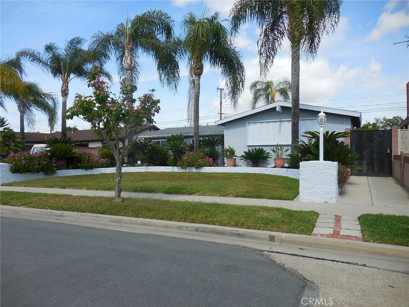 8612 Cypress, Cypress, CA 90630
