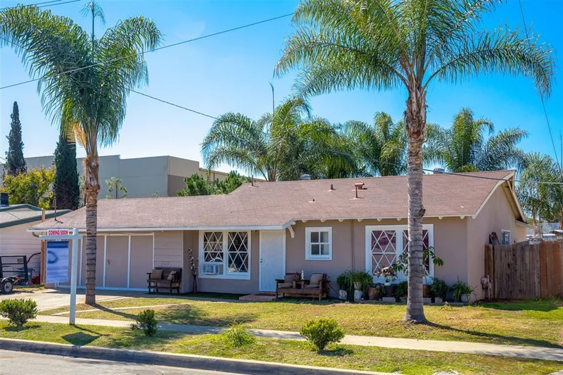 1043 Joshua St, Escondido, CA 92026