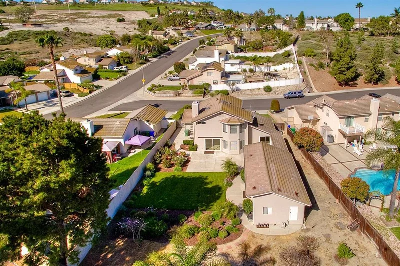 5203 Champlain St, Oceanside, CA 92056