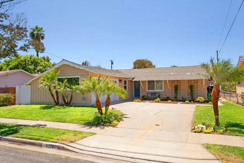 6224 Lake Ariana, San Diego, CA 92119
