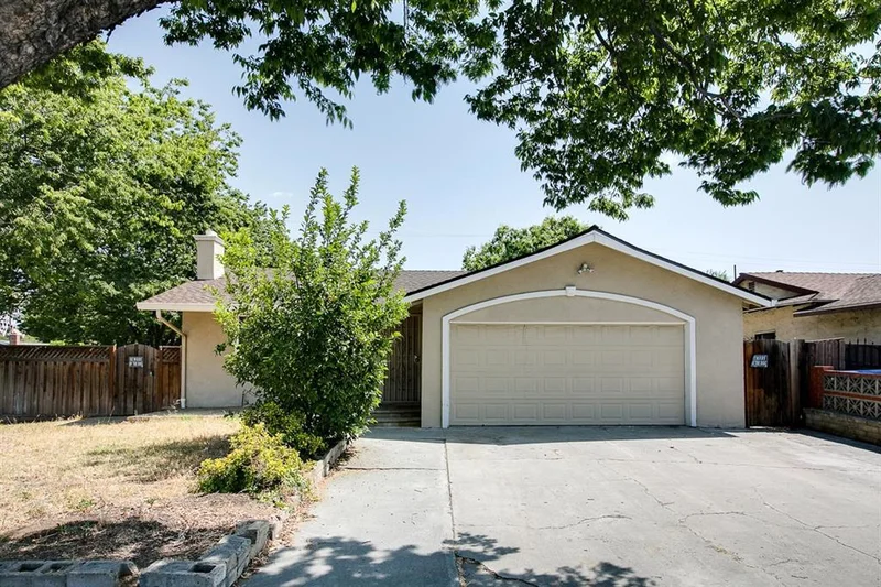 908 King Rd., San Jose, CA 95116