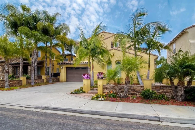 1893 Shadetree Drive, San Marcos, CA 92078