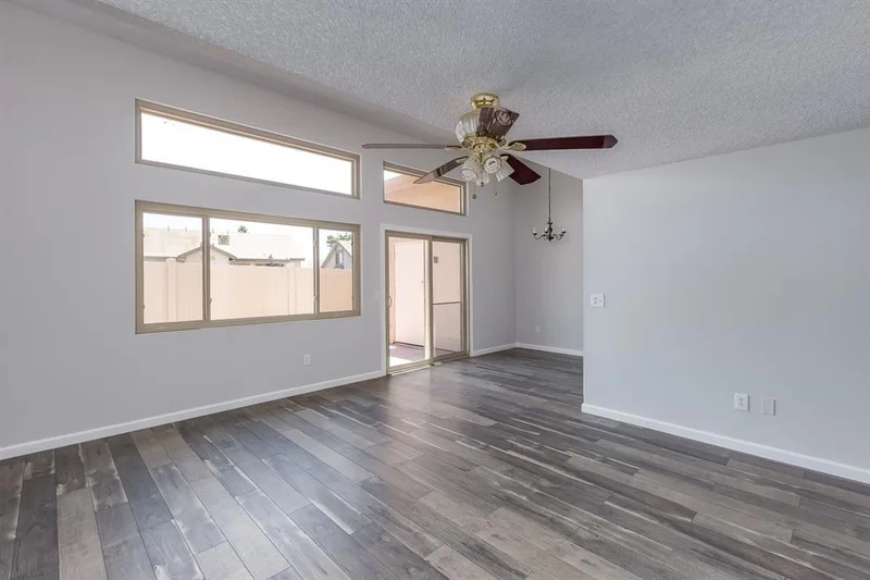 2752 Casey St, San Diego, CA 92139
