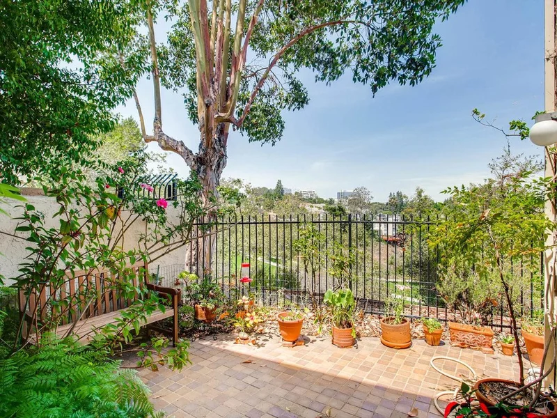 8839 Via Andar, San Diego, CA 92122