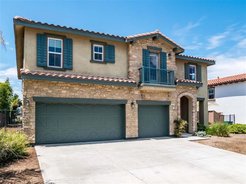 5498 Alexandrine Ct., Oceanside, CA 92057