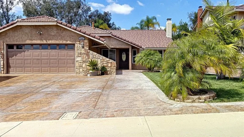 2251 Wind River Road, El Cajon, CA 92019