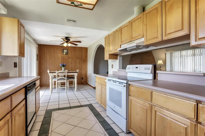 1185 Cook St, Ramona, CA 92065