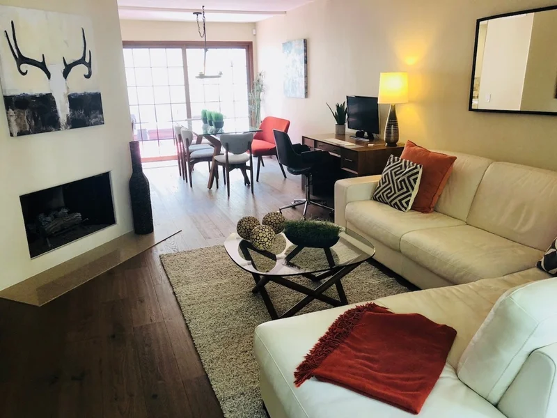 8666 Villa La Jolla Drive Unit 4, La Jolla, CA 92037