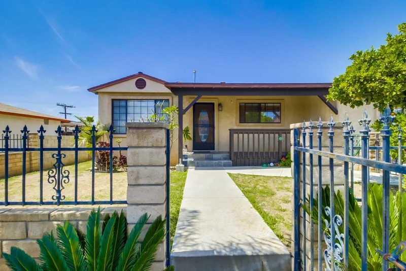 614 Pons St, San Diego, CA 92114