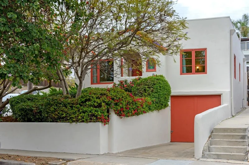 845 Glendale Avenue, San Diego, CA 92102