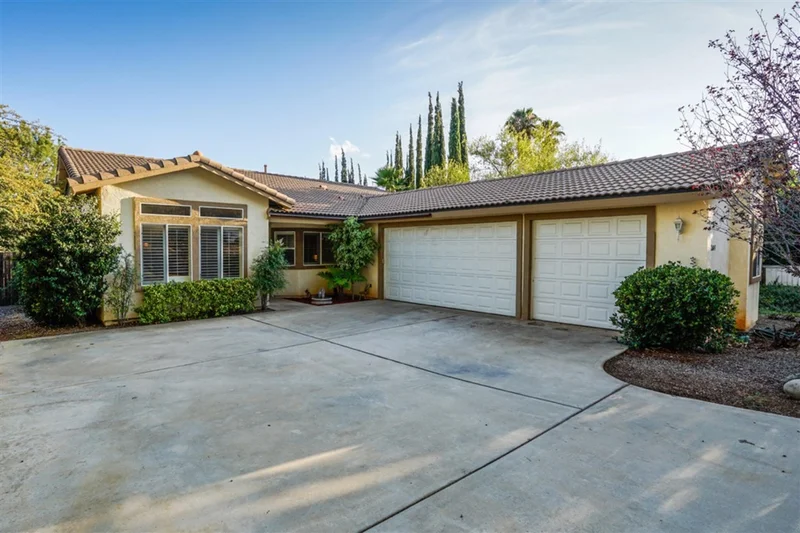 26043 Bellemore, Ramona, CA 92065