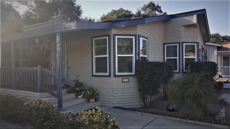 8975 Lawrence Welk Dr #26, Escondido, CA 92026