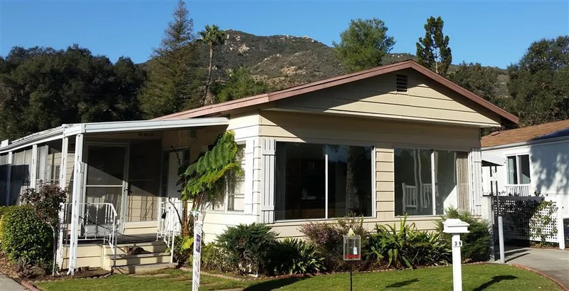 8975 Lawrence Welk #39, Escondido, CA 92026