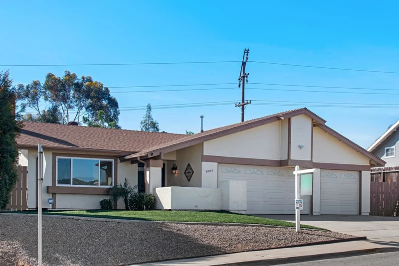 8905 Ridgeton Lane, Lakeside, CA 92040