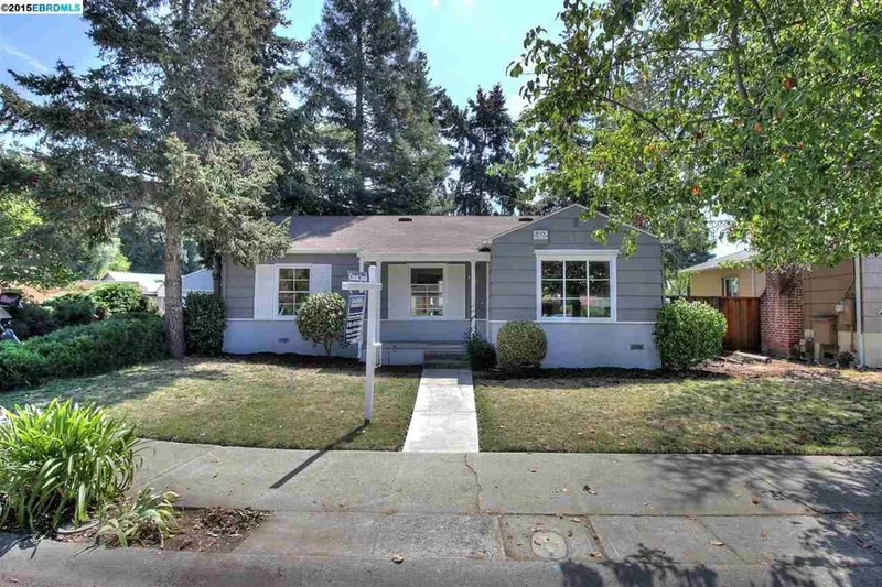 4128 Dickson Ct, Oakland, CA 94605-3701