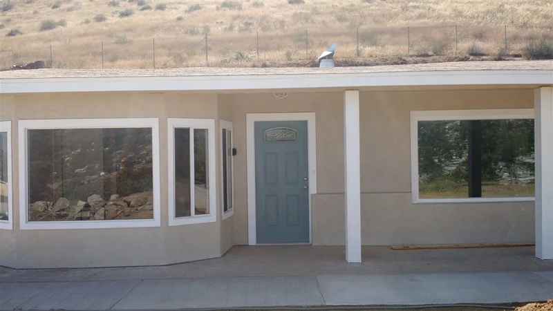 11814 Royal Rd., El Cajon, CA 92021