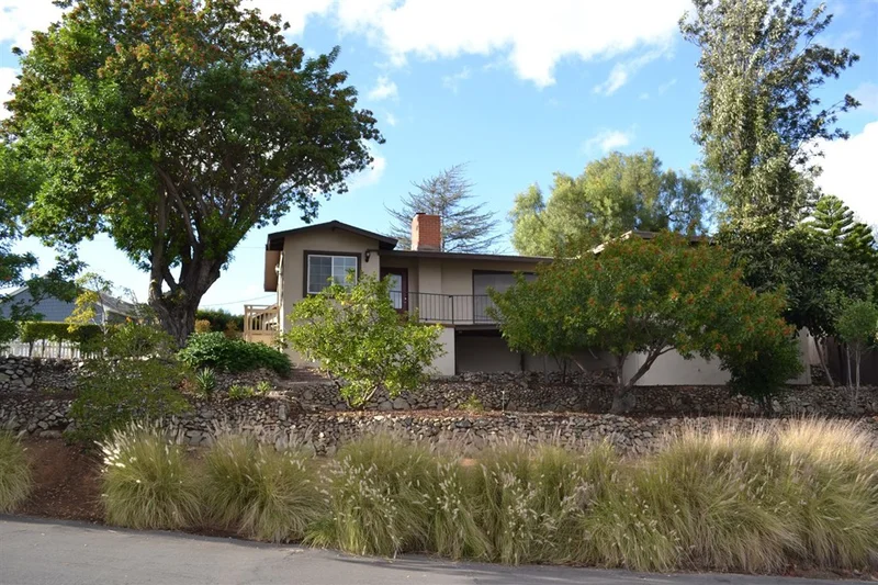 4293 Summit Drive, La Mesa, CA 91941