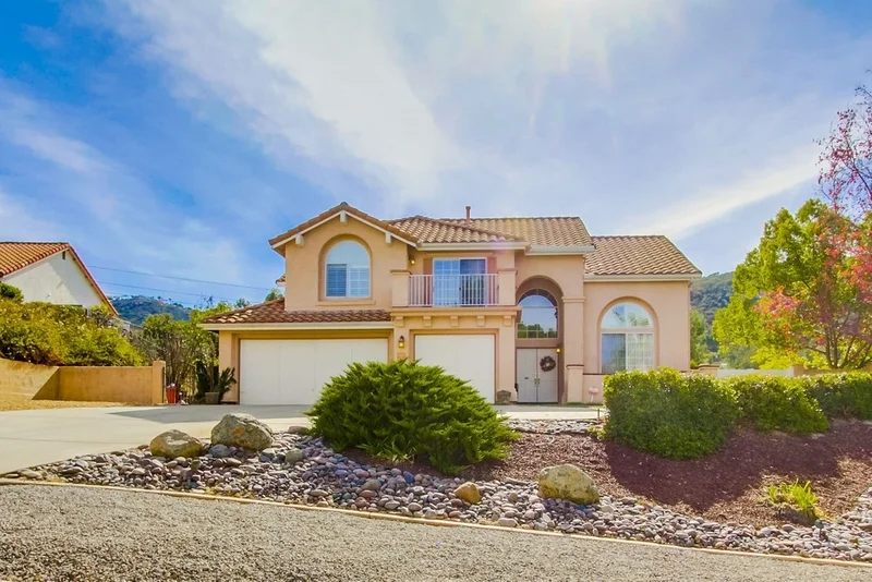 8889 Chestnut Roan Way, Alpine, CA 91901