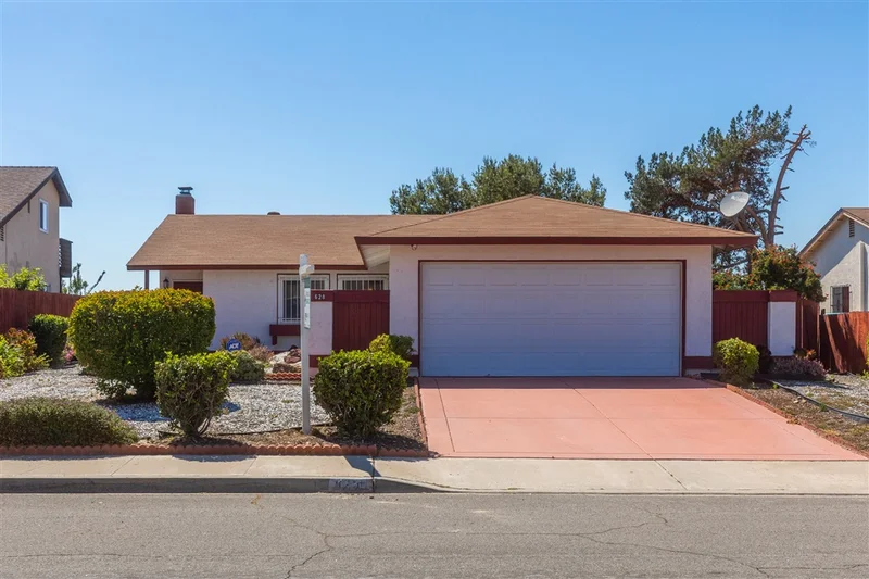 628 Bluffview, Spring Valley, CA 91977