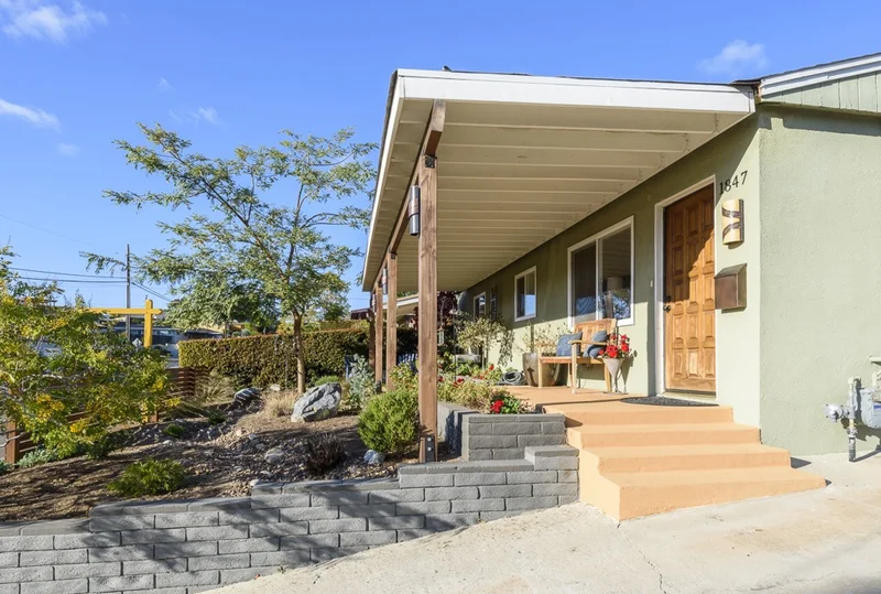1847 Pentuckett Ave, San Diego, CA 92104