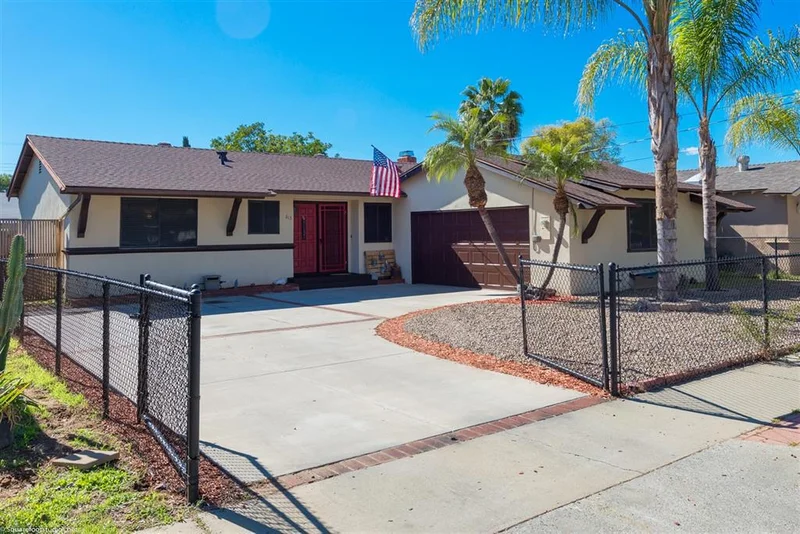 613 Daisy Street, Escondido, CA 92027