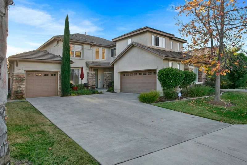 619 Chesterfield Circle, San Marcos, CA 92069