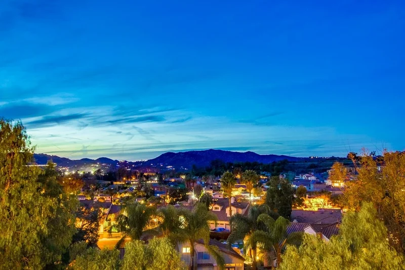 1892 Centennial Way, Escondido, CA 92026