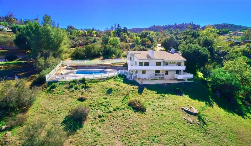 850 Grade Road, Alpine, CA 91901