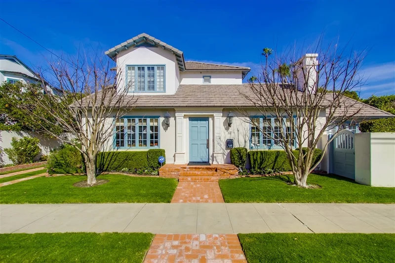425 10th Street, Coronado, CA 92118