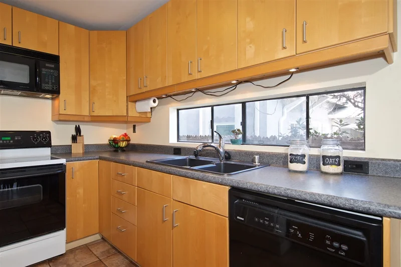 1130 Pacific Beach Drive #1B, San Diego, CA 92109