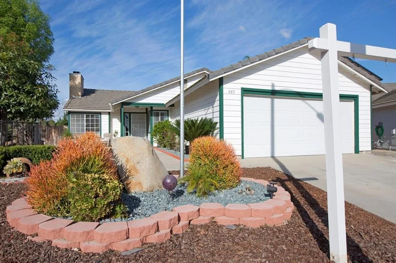 889 Orla St., San Marcos, CA 92069