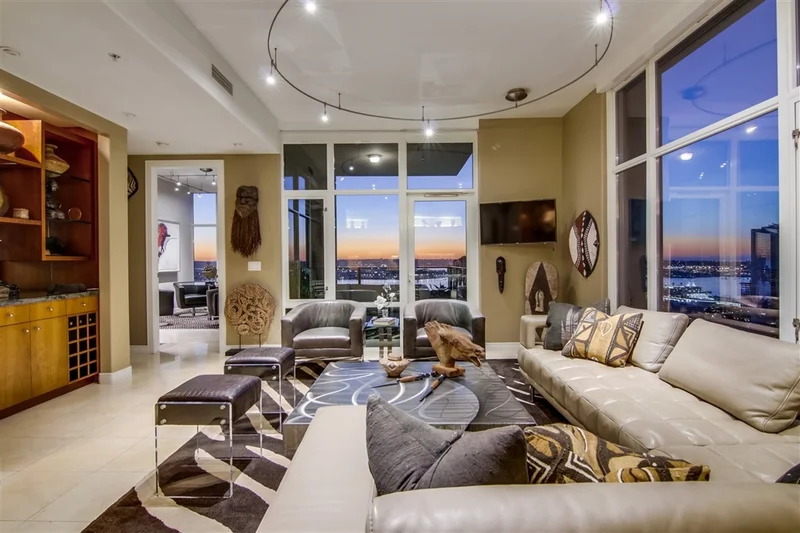 550 Front St #2903, San Diego, CA 92101