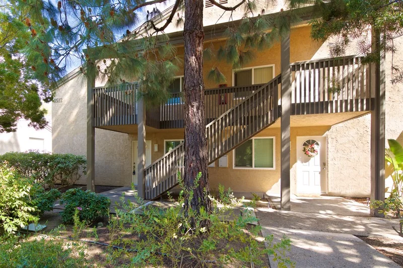 8512 Via Mallorca #A, La Jolla, CA 92037