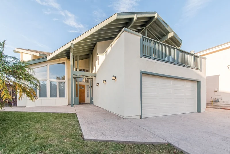 10032 Branford, San Diego, CA 92129
